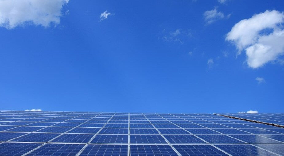 Home Wind Turbine vs Solar Panels: A Comprehensive Guide for UK ...